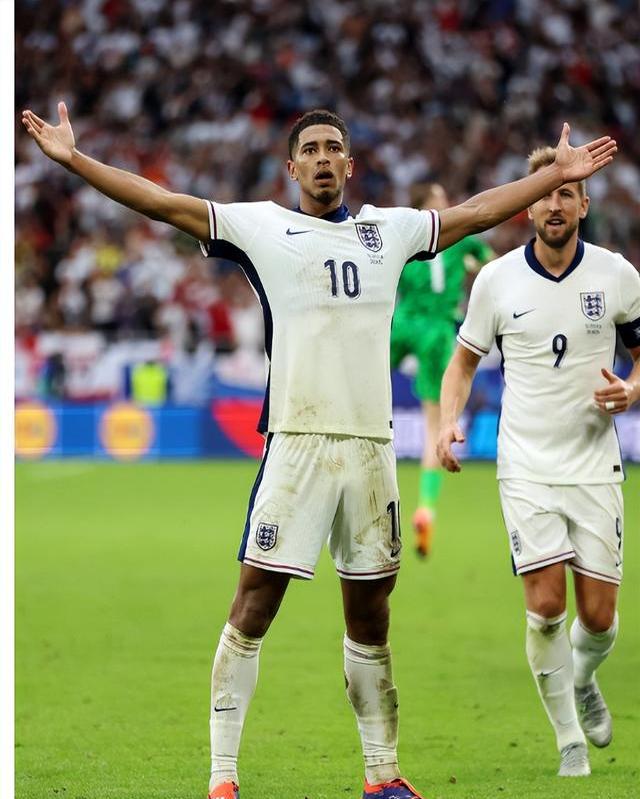 sport-瓦伦西亚逆转击败对手，展现强大实力的简单介绍